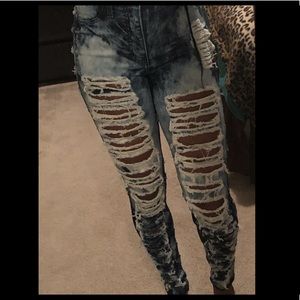 Vibrant high waist distressed jeans